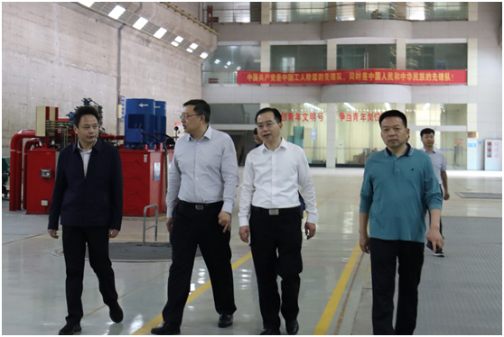省國資委黨委委員、副主任毛育新帶隊(duì)赴湖南發(fā)展株洲航電分公司開展安全生產(chǎn)督查